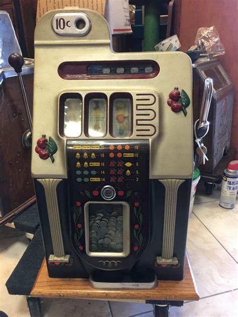 slot machine front